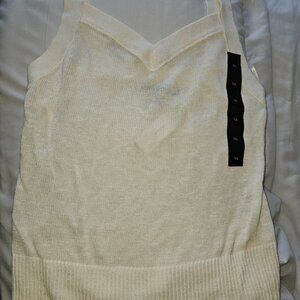 Banana Republic Women's Cream Sweater 👕